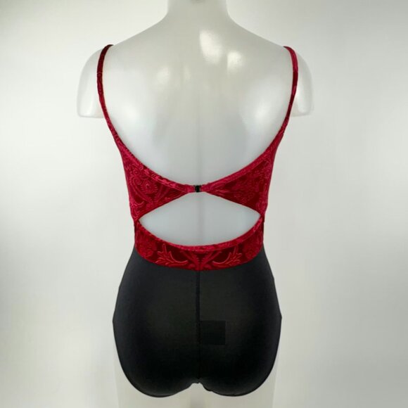 Ainsliewear royal velvet red and black leotard - Picture 2 of 4
